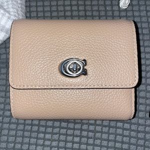Coach Small Wallet Tan Pebbled Leather BNWT